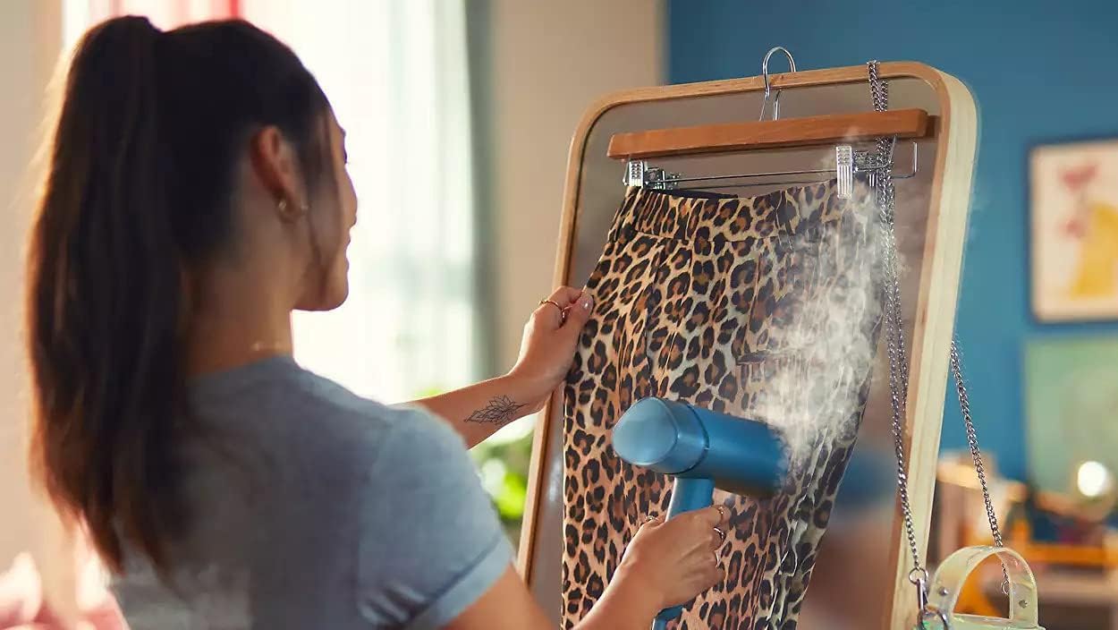 Philips Compact Handheld Steamer 3000 Series - 1000W