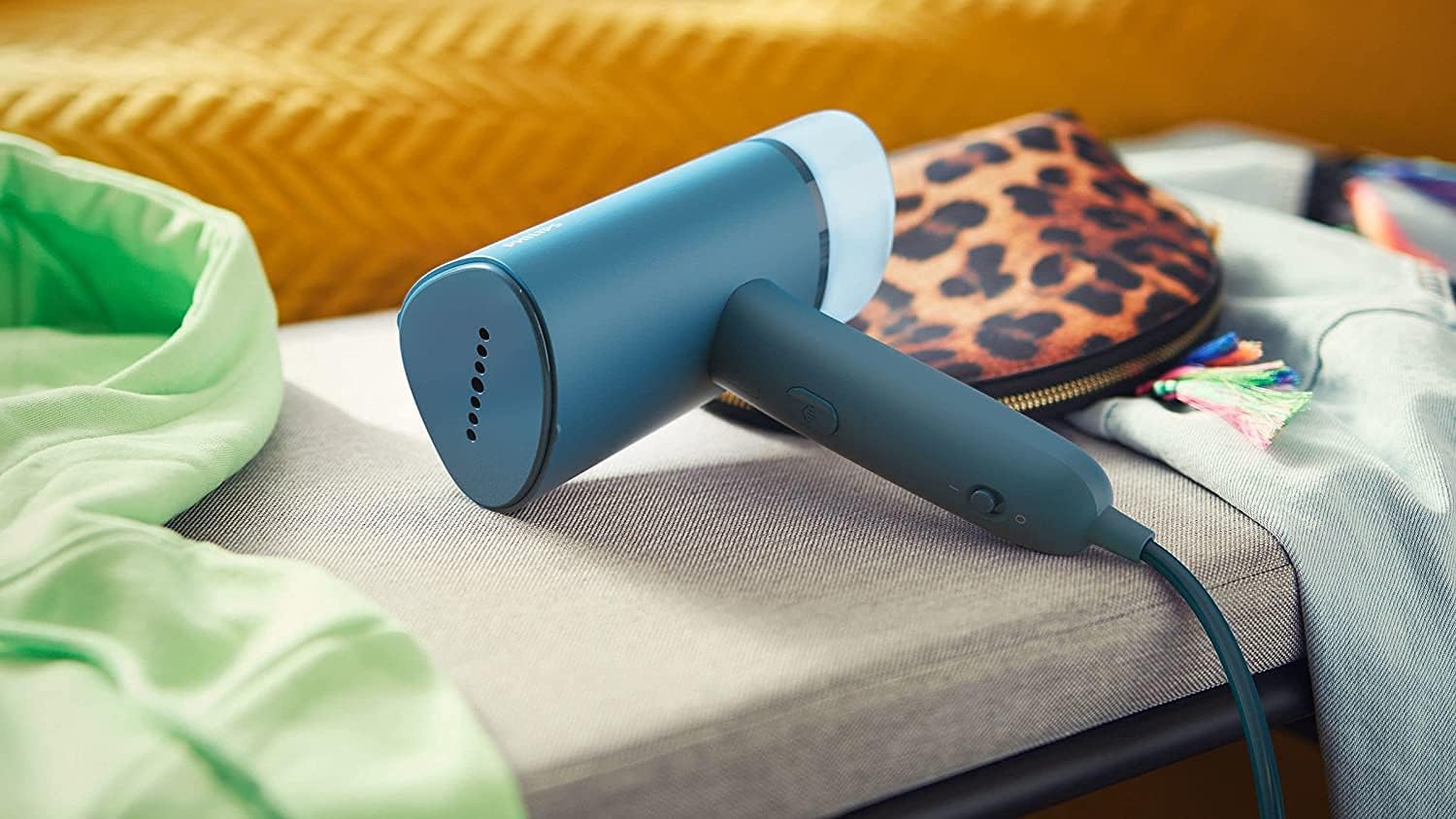 Philips Compact Handheld Steamer 3000 Series - 1000W